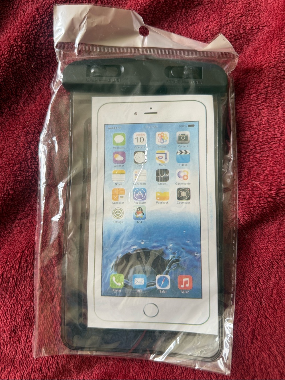 Universal Black Waterproof Smartphone Pouch - Clear Front